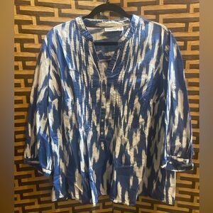 ST. JOHNS BAY blue white patterned top women’s 2x plus